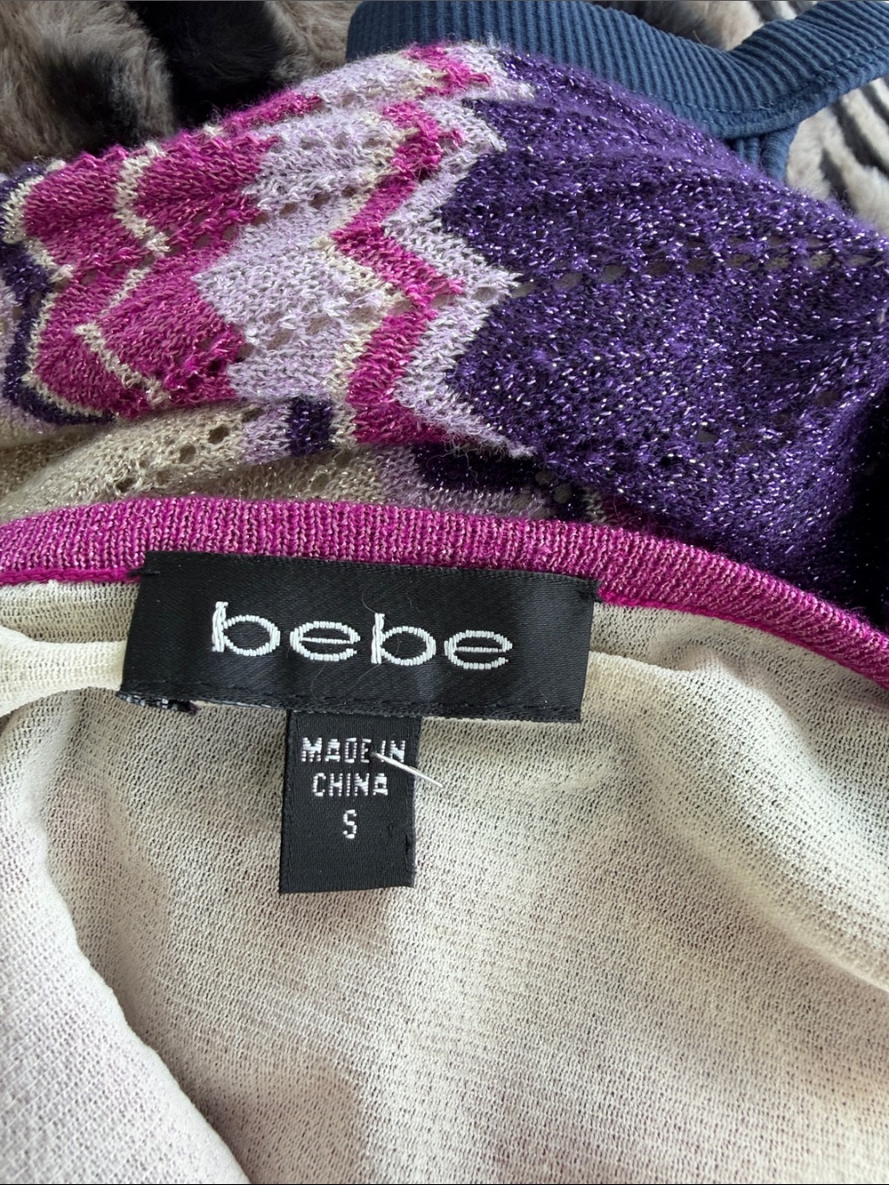 Bebe Vintage mini Dress - Picture 5 of 5